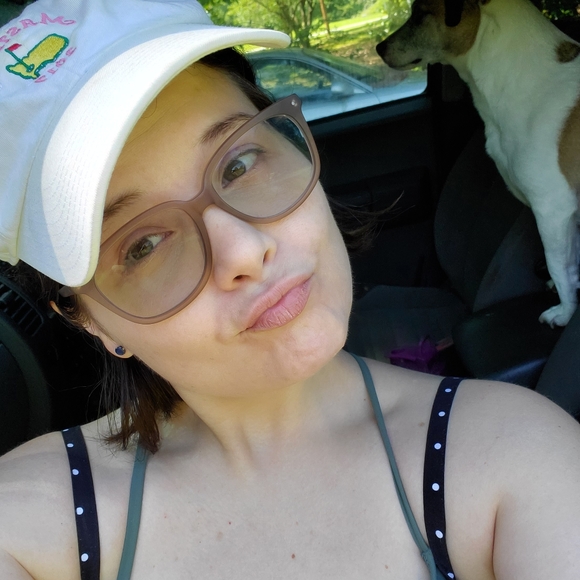 Meet your Posher, Mary - Picture 2 of 4